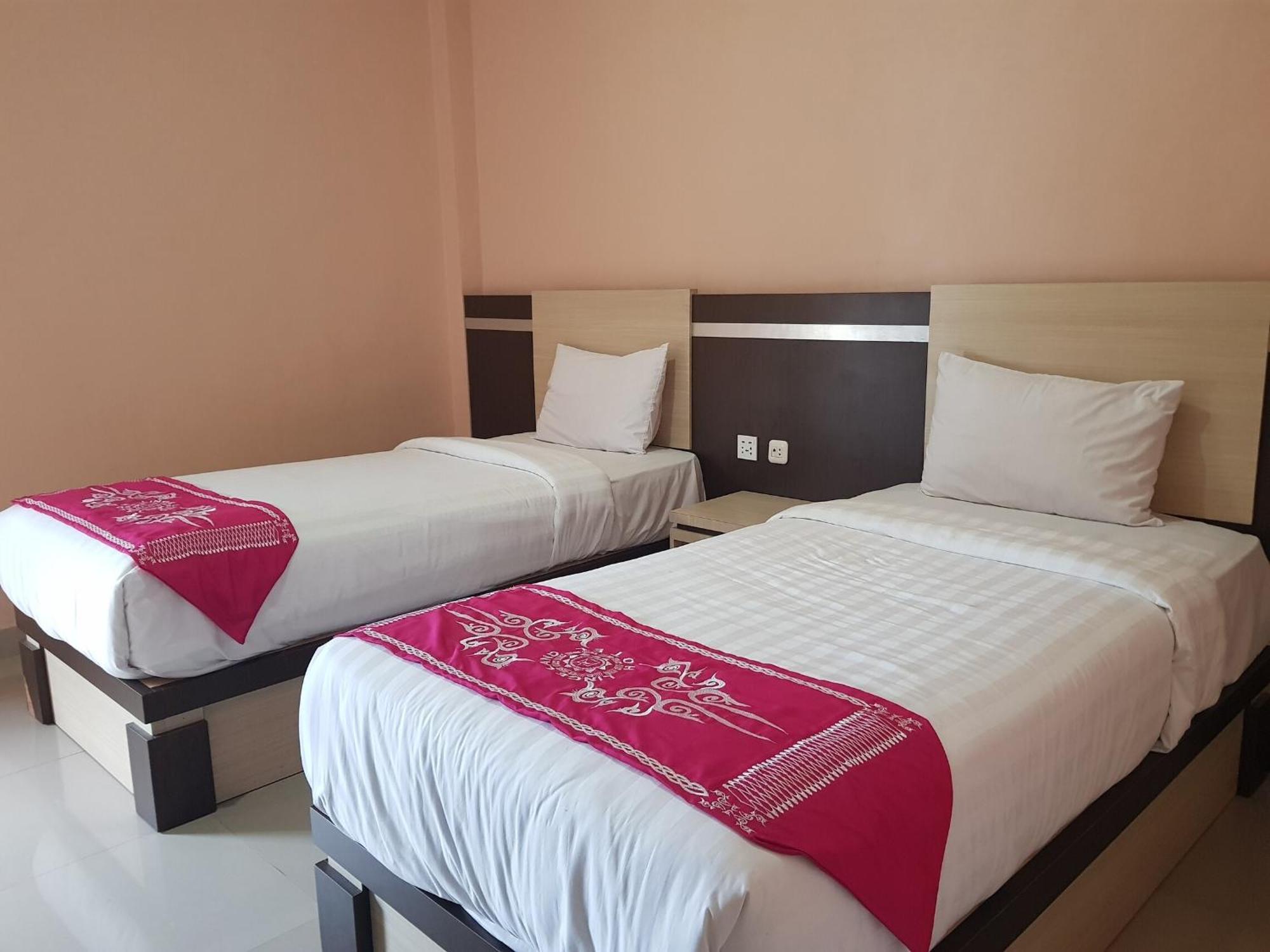 Capital O 93263 Linge Land Hotel Takengon Exterior photo